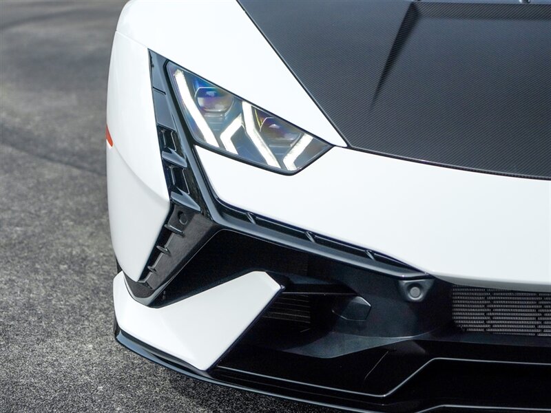 2023 Lamborghini Huracan Tecnica - Photo 6 - Bonita Springs, FL 34134