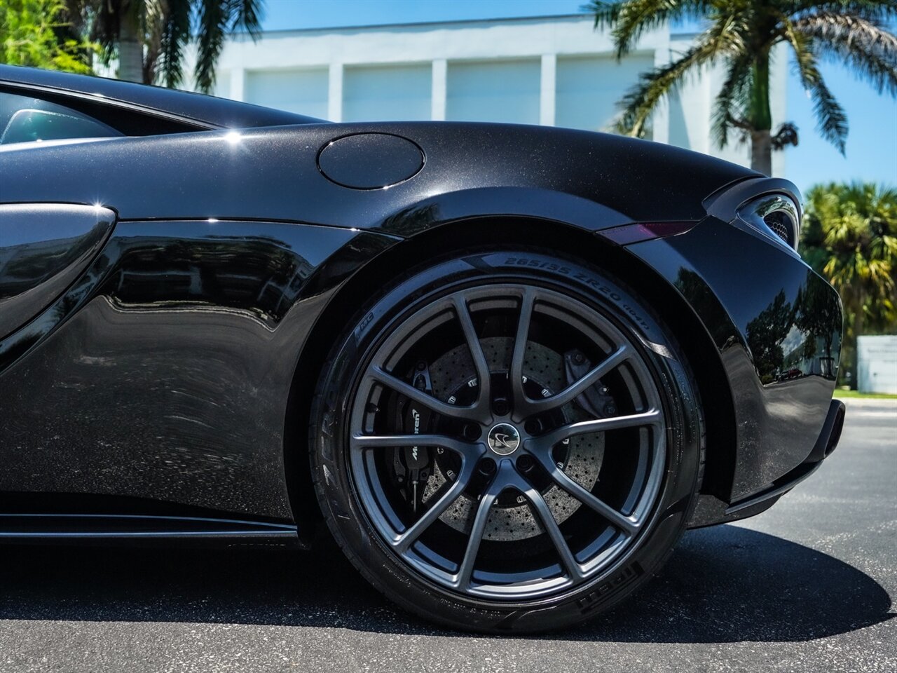 2017 McLaren 570S   - Photo 31 - Bonita Springs, FL 34134