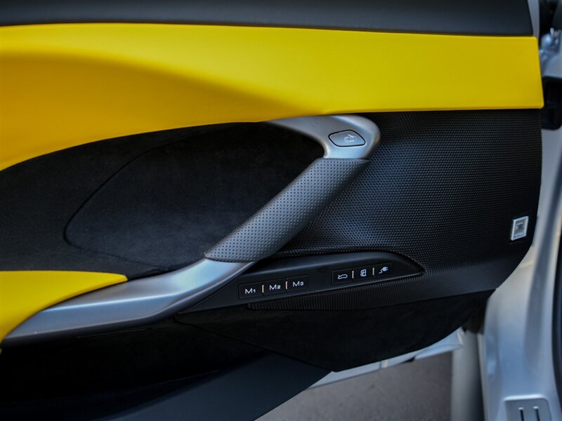 2025 Ferrari 296 GTB - Photo 19 - Bonita Springs, FL 34134