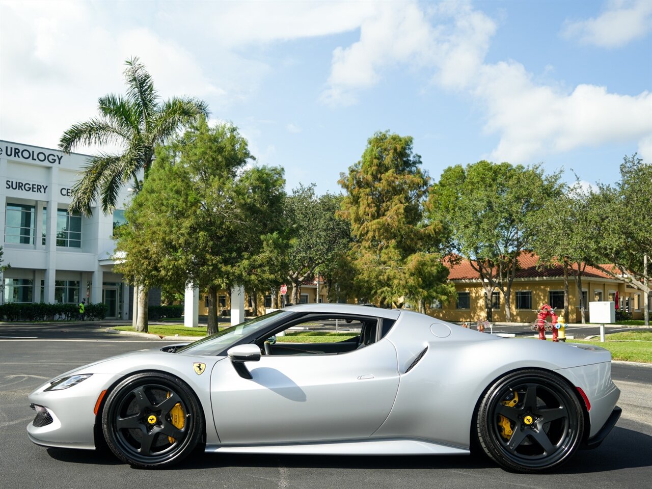 2025 Ferrari 296 GTB   - Photo 36 - Bonita Springs, FL 34134