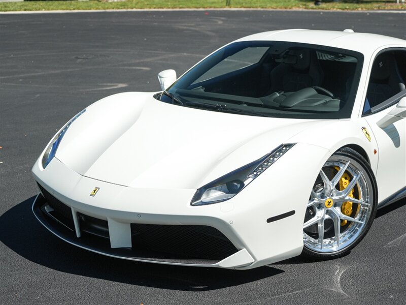 2017 Ferrari 488 GTB   - Photo 9 - Bonita Springs, FL 34134