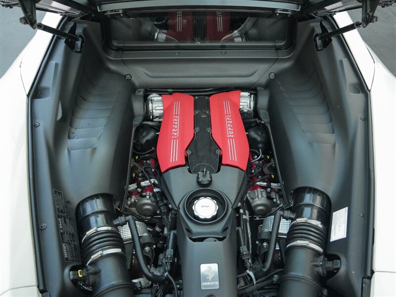 2017 Ferrari 488 GTB   - Photo 37 - Bonita Springs, FL 34134