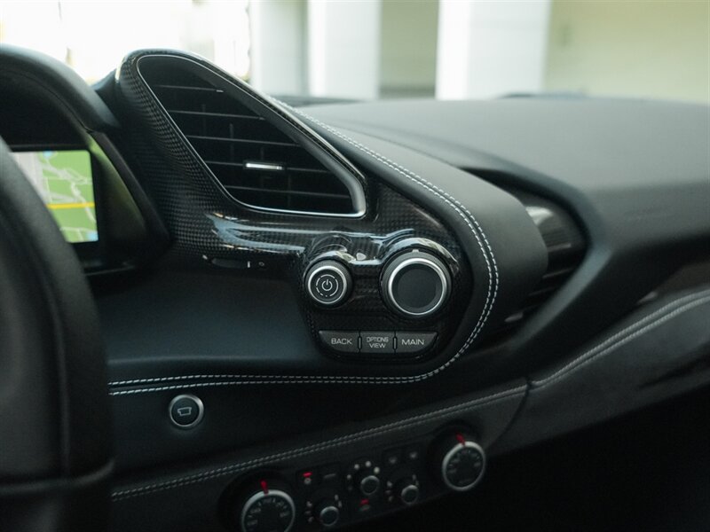 2017 Ferrari 488 GTB   - Photo 18 - Bonita Springs, FL 34134