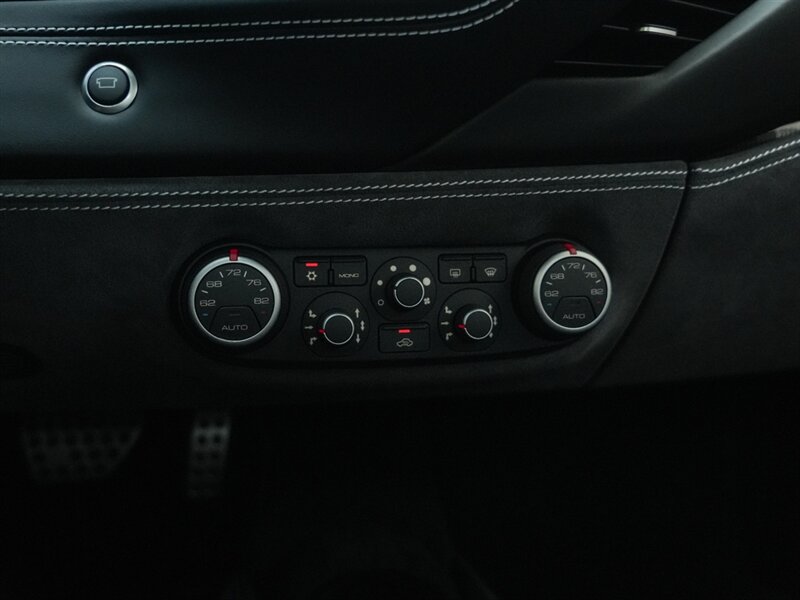 2017 Ferrari 488 GTB   - Photo 19 - Bonita Springs, FL 34134