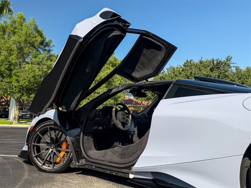 2021 McLaren 765LT   - Photo 47 - Bonita Springs, FL 34134