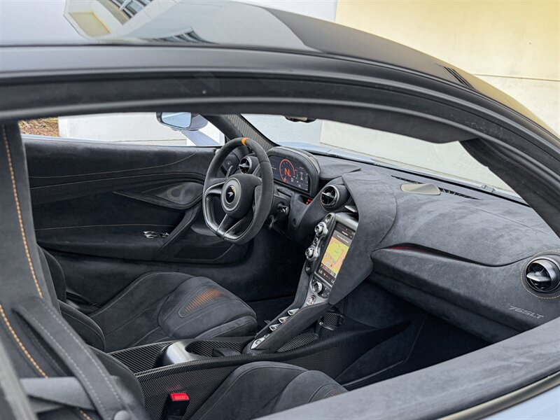 2021 McLaren 765LT   - Photo 28 - Bonita Springs, FL 34134