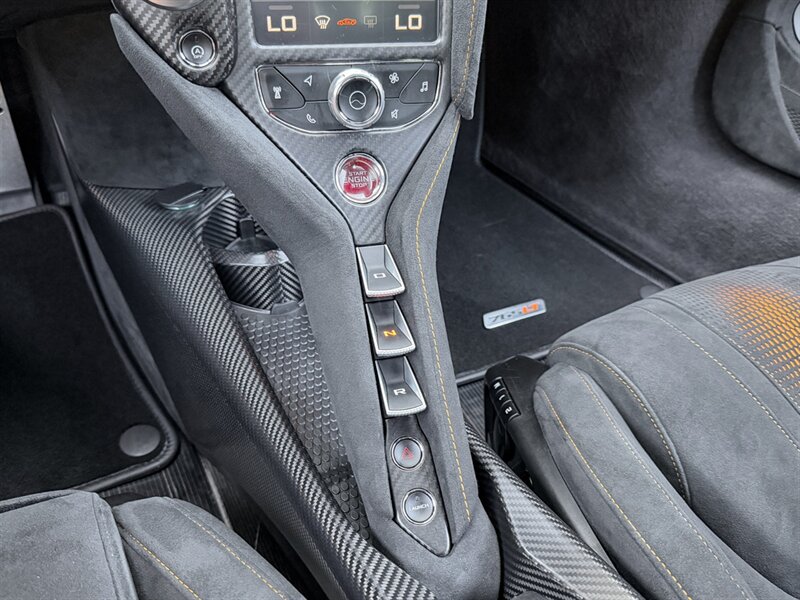 2021 McLaren 765LT   - Photo 21 - Bonita Springs, FL 34134