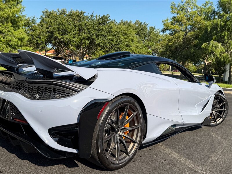 2021 McLaren 765LT   - Photo 58 - Bonita Springs, FL 34134