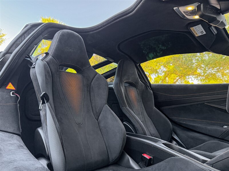 2021 McLaren 765LT   - Photo 31 - Bonita Springs, FL 34134