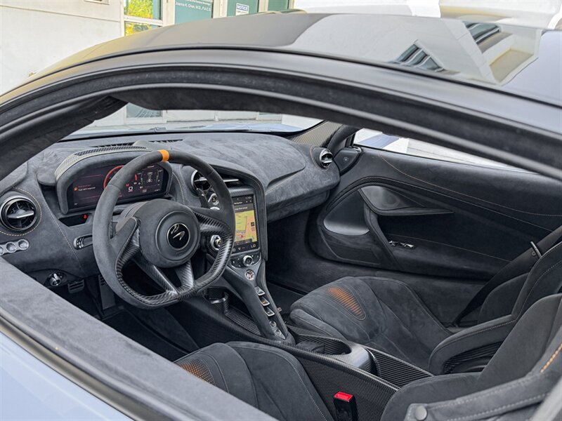 2021 McLaren 765LT   - Photo 2 - Bonita Springs, FL 34134