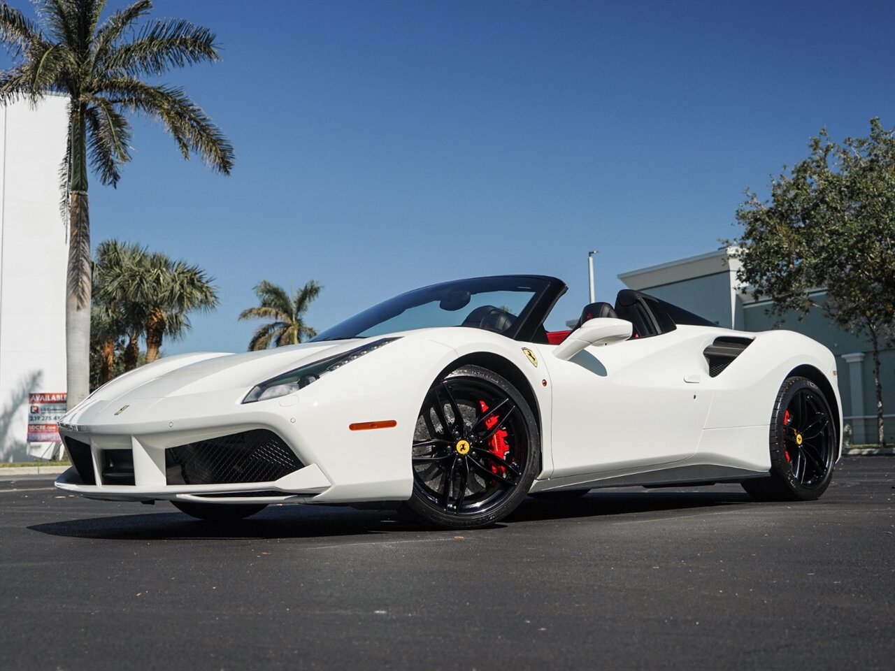 2019 Ferrari 488 Spider   - Photo 10 - Bonita Springs, FL 34134