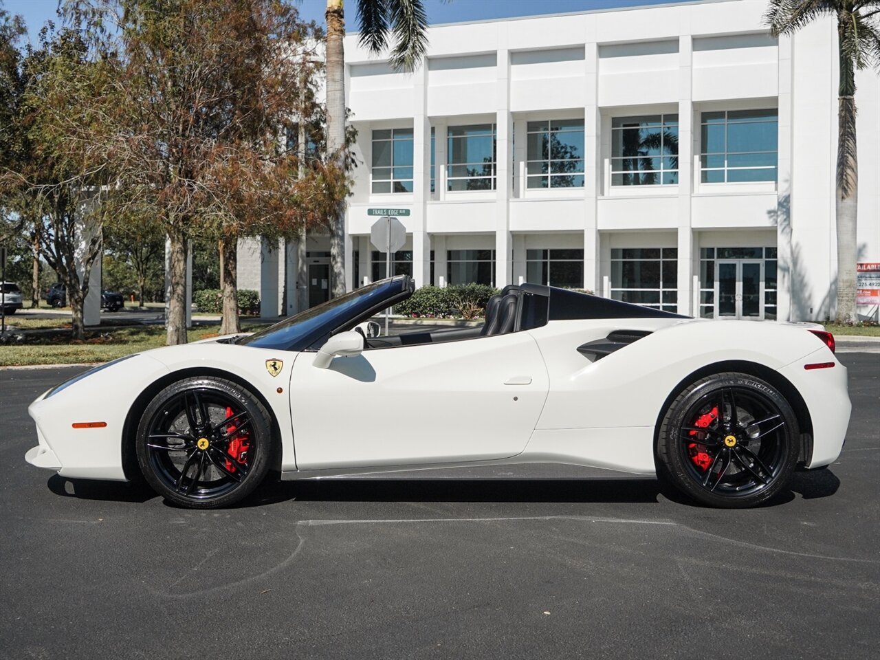 2019 Ferrari 488 Spider   - Photo 40 - Bonita Springs, FL 34134