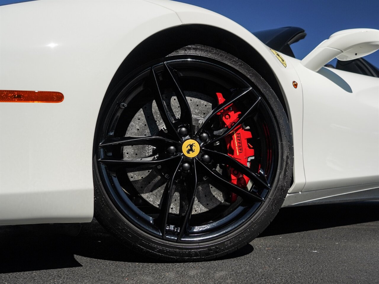 2019 Ferrari 488 Spider   - Photo 11 - Bonita Springs, FL 34134