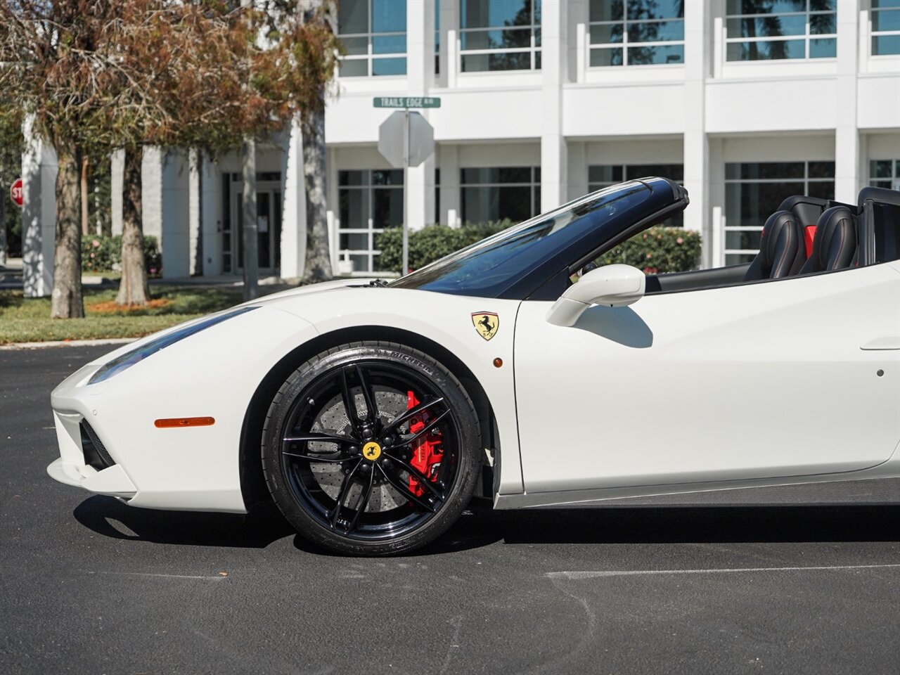 2019 Ferrari 488 Spider   - Photo 41 - Bonita Springs, FL 34134