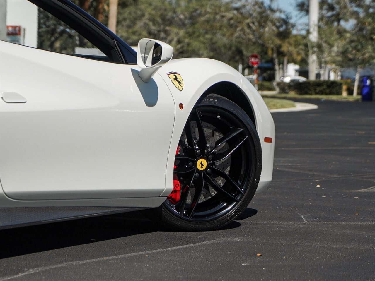 2019 Ferrari 488 Spider   - Photo 60 - Bonita Springs, FL 34134