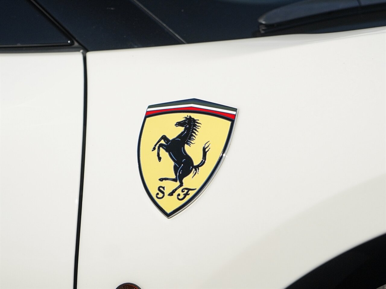 2019 Ferrari 488 Spider   - Photo 63 - Bonita Springs, FL 34134