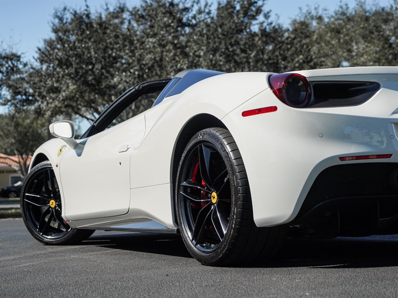 2019 Ferrari 488 Spider   - Photo 47 - Bonita Springs, FL 34134