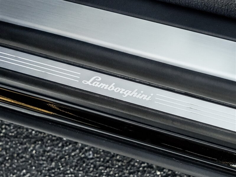 2021 Lamborghini Urus   - Photo 24 - Bonita Springs, FL 34134