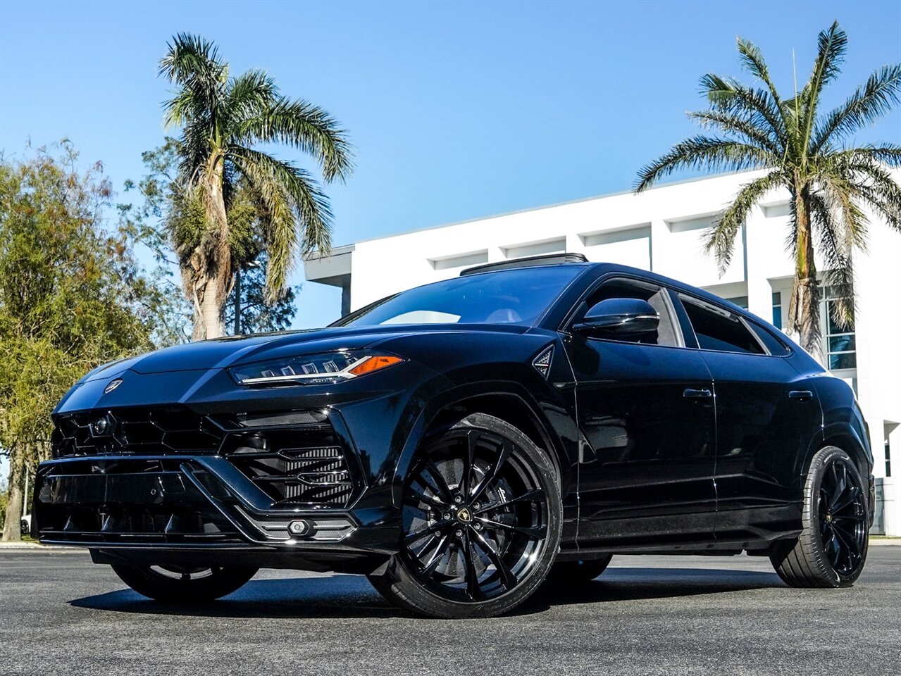 2021 Lamborghini Urus   - Photo 11 - Bonita Springs, FL 34134