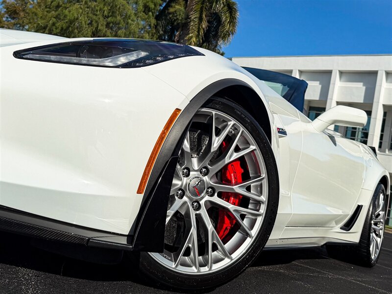 2015 Chevrolet Corvette Z06 - Photo 11 - Bonita Springs, FL 34134