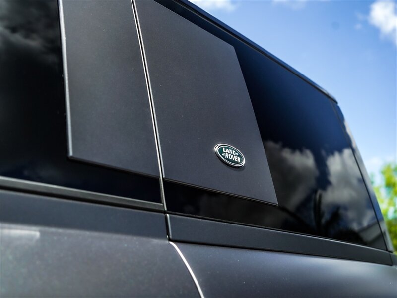 2022 Land Rover Defender 110 Carpathian Editi - Photo 10 - Bonita Springs, FL 34134