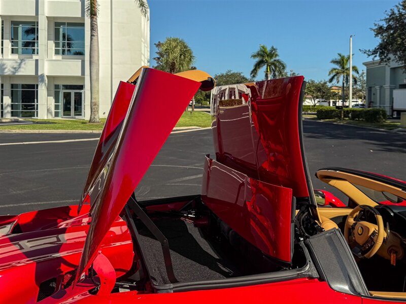 2014 Ferrari 458 Spider   - Photo 66 - Bonita Springs, FL 34134
