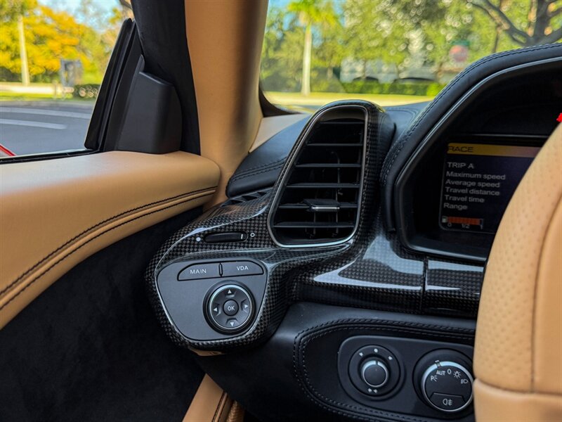 2014 Ferrari 458 Spider   - Photo 19 - Bonita Springs, FL 34134