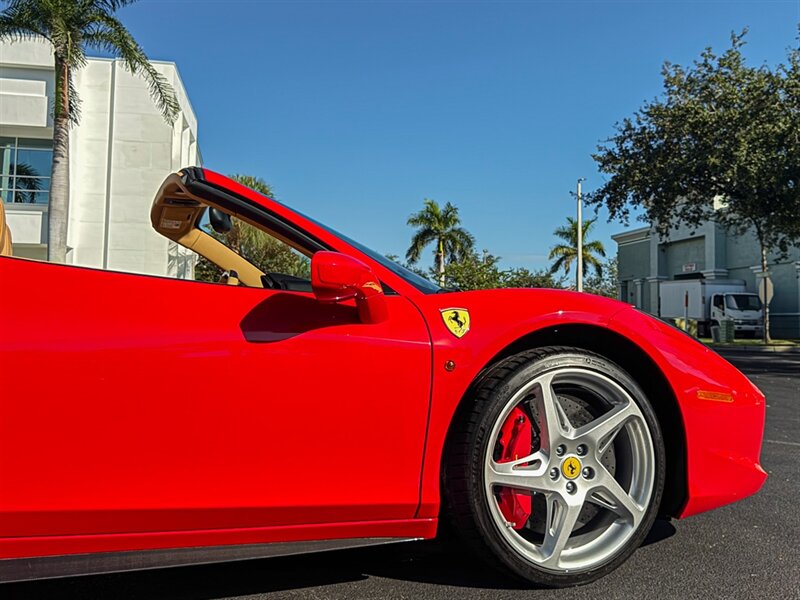 2014 Ferrari 458 Spider   - Photo 64 - Bonita Springs, FL 34134