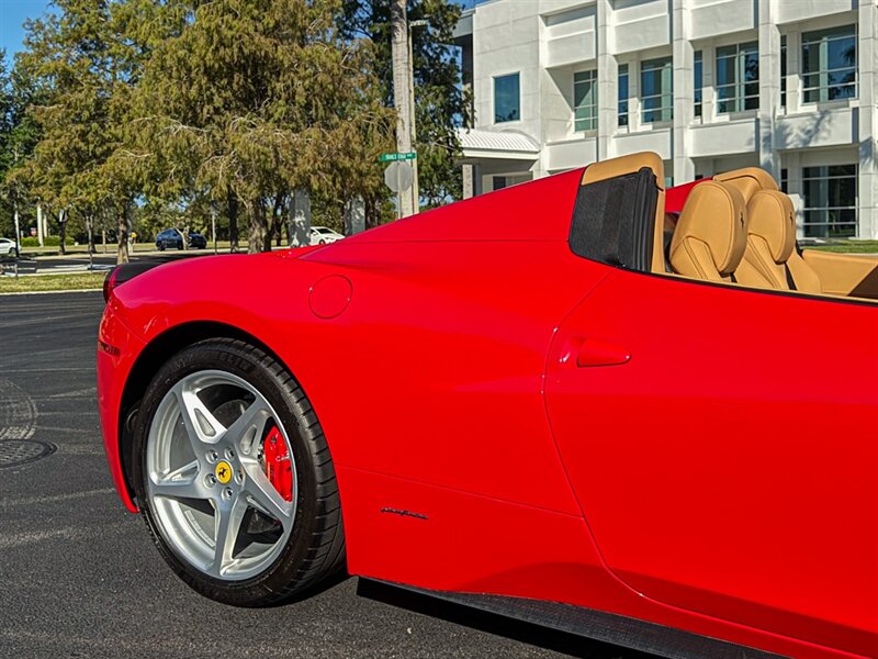 2014 Ferrari 458 Spider   - Photo 63 - Bonita Springs, FL 34134