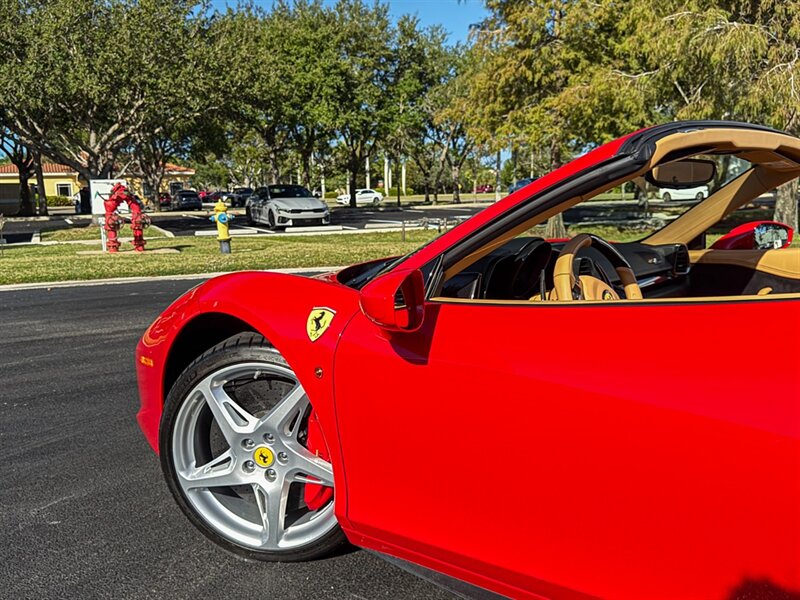 2014 Ferrari 458 Spider   - Photo 45 - Bonita Springs, FL 34134