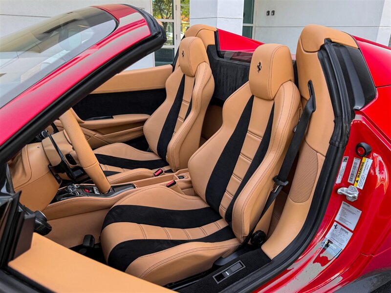 2014 Ferrari 458 Spider   - Photo 22 - Bonita Springs, FL 34134