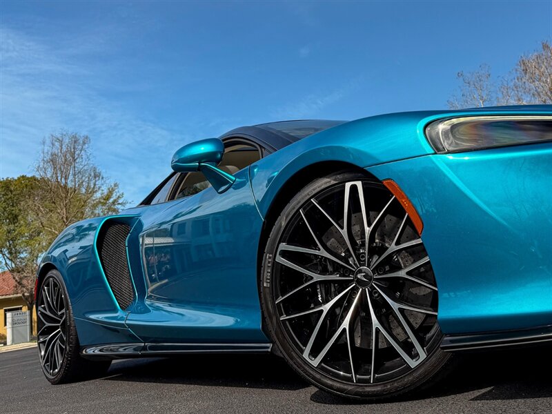 2023 McLaren GT   - Photo 63 - Bonita Springs, FL 34134
