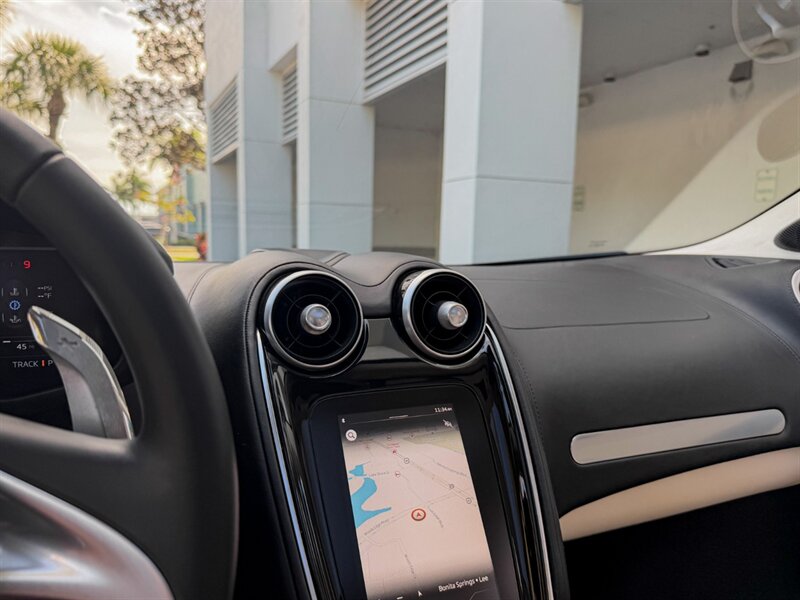 2023 McLaren GT   - Photo 18 - Bonita Springs, FL 34134