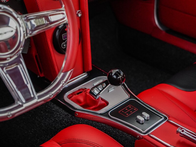 1964 Chevrolet Corvette Custom Coupe - Photo 14 - Bonita Springs, FL 34134