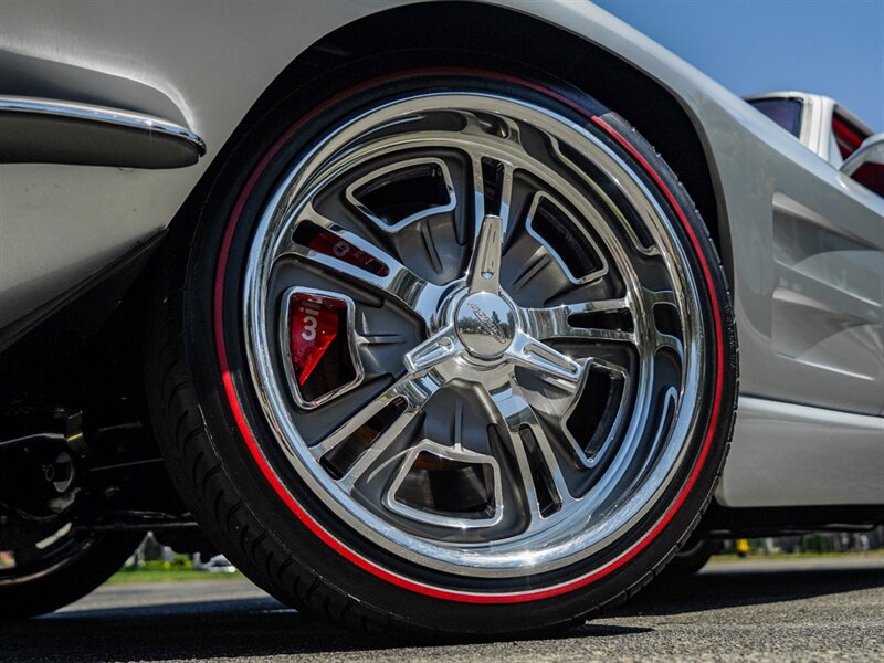1964 Chevrolet Corvette Custom Coupe - Photo 10 - Bonita Springs, FL 34134