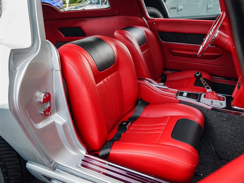 1964 Chevrolet Corvette Custom Coupe - Photo 27 - Bonita Springs, FL 34134