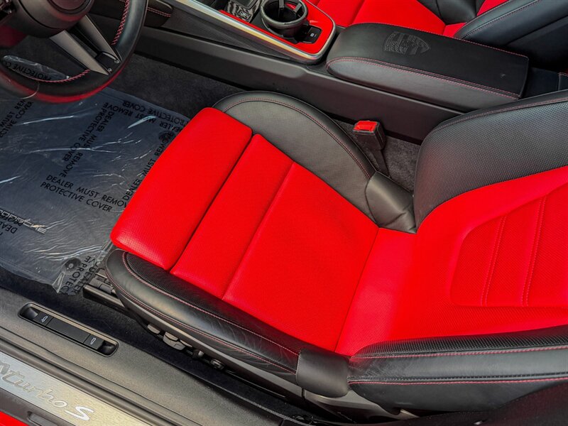 2022 Porsche 911 Turbo   - Photo 32 - Bonita Springs, FL 34134