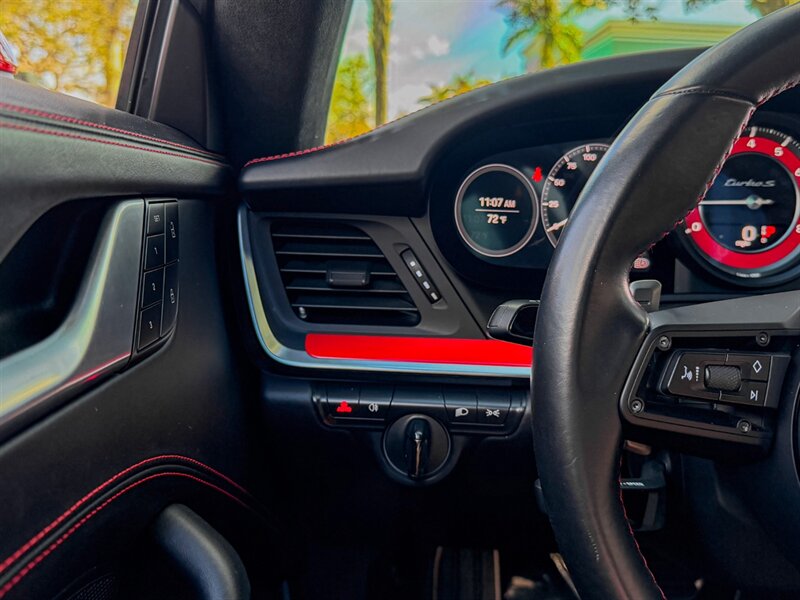 2022 Porsche 911 Turbo   - Photo 23 - Bonita Springs, FL 34134