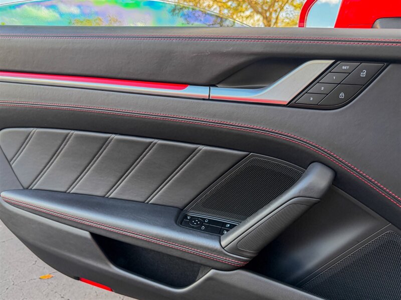 2022 Porsche 911 Turbo   - Photo 25 - Bonita Springs, FL 34134