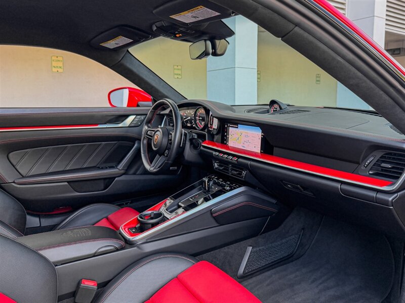 2022 Porsche 911 Turbo   - Photo 44 - Bonita Springs, FL 34134