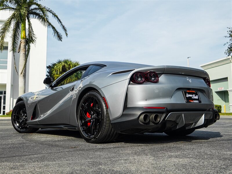 2018 Ferrari 812 Superfast   - Photo 52 - Bonita Springs, FL 34134