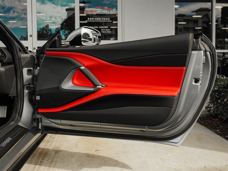 2018 Ferrari 812 Superfast   - Photo 38 - Bonita Springs, FL 34134