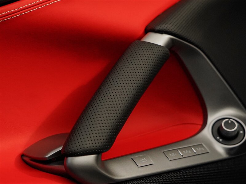 2018 Ferrari 812 Superfast   - Photo 27 - Bonita Springs, FL 34134