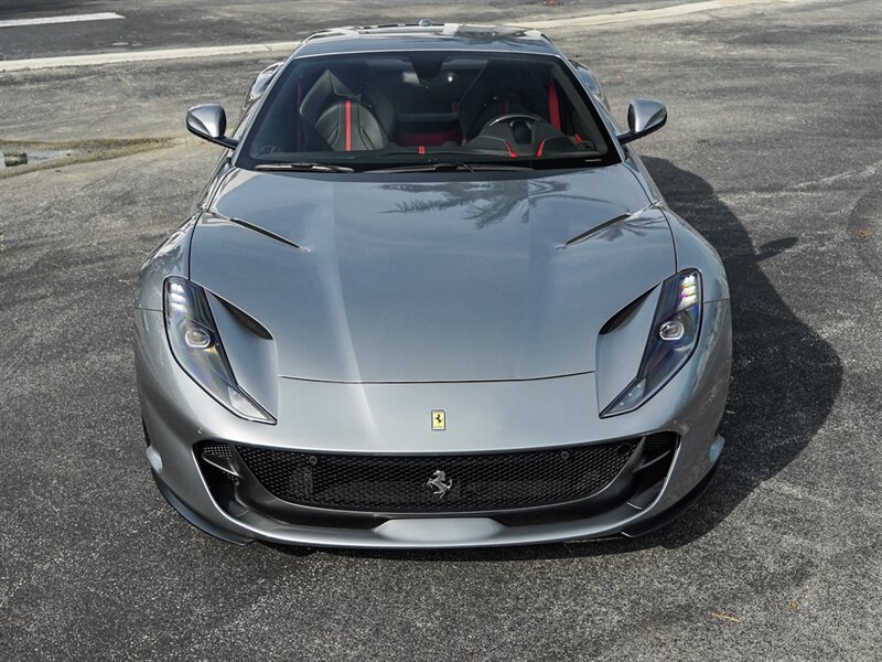 2018 Ferrari 812 Superfast   - Photo 6 - Bonita Springs, FL 34134