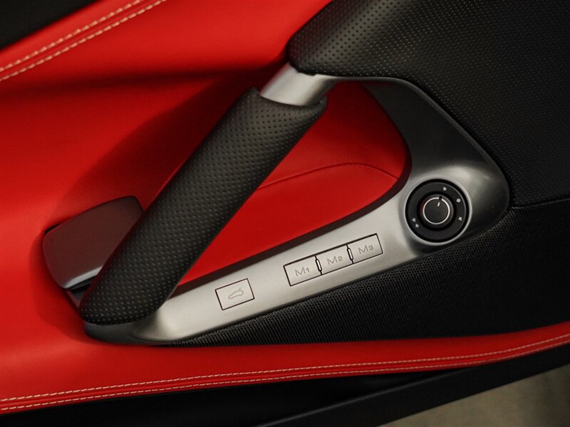 2018 Ferrari 812 Superfast   - Photo 26 - Bonita Springs, FL 34134