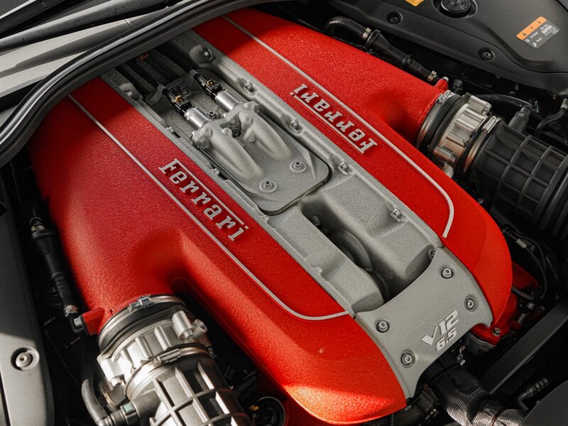 2018 Ferrari 812 Superfast   - Photo 43 - Bonita Springs, FL 34134