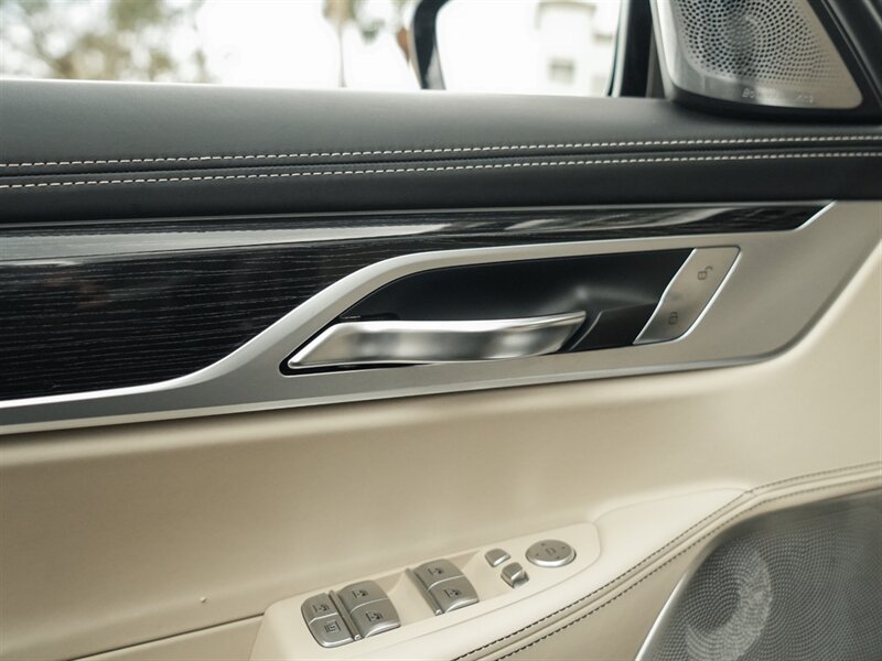 2017 BMW 7 Series M760i xDrive - Photo 28 - Bonita Springs, FL 34134