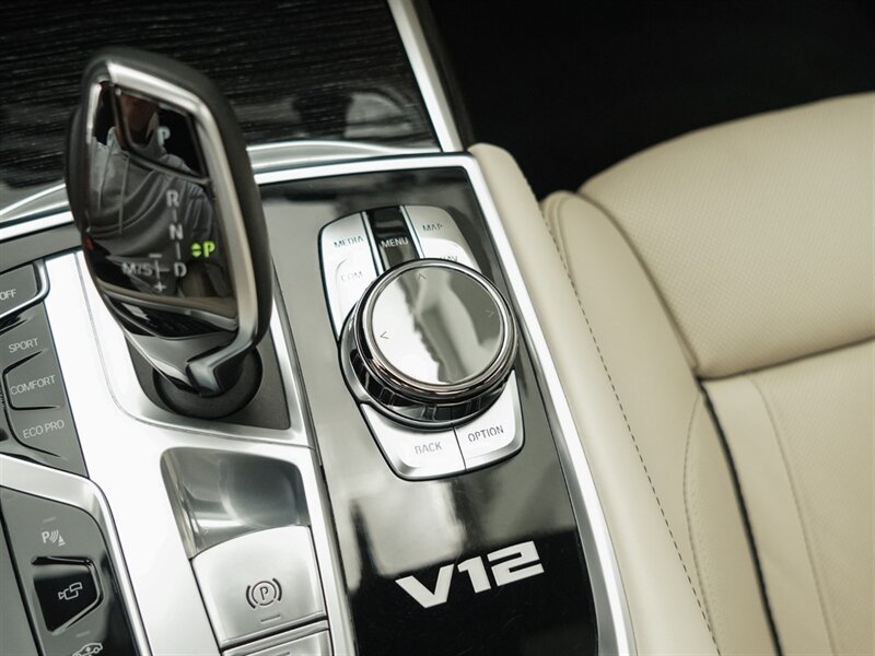 2017 BMW 7 Series M760i xDrive - Photo 22 - Bonita Springs, FL 34134