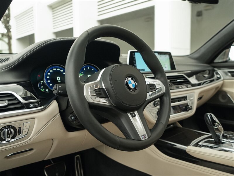 2017 BMW 7 Series M760i xDrive - Photo 12 - Bonita Springs, FL 34134