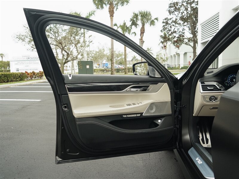 2017 BMW 7 Series M760i xDrive - Photo 27 - Bonita Springs, FL 34134